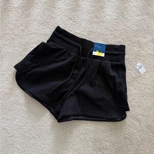 Old Navy Women's Black Athletic Shorts Dynamic Fleece
